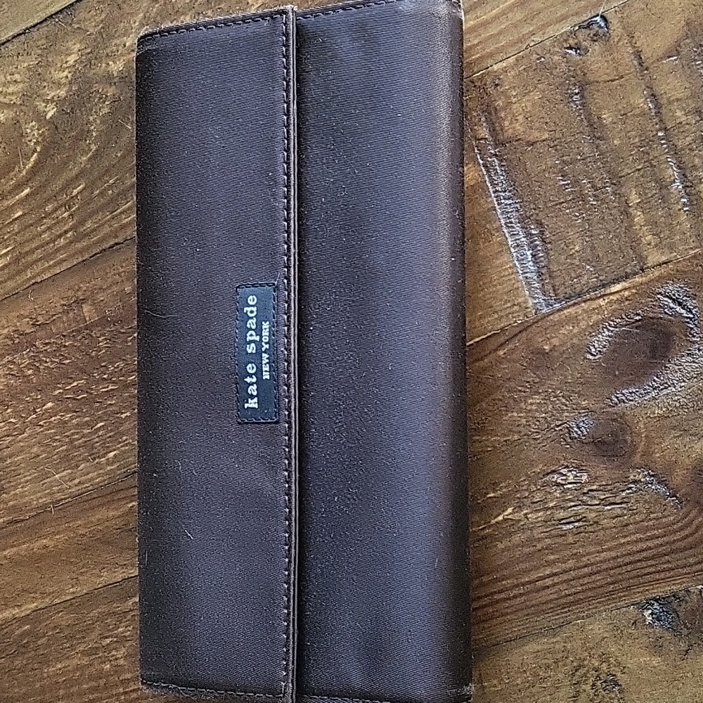 KATE SPADE NYLON TRI FOLD WALLET BROWN